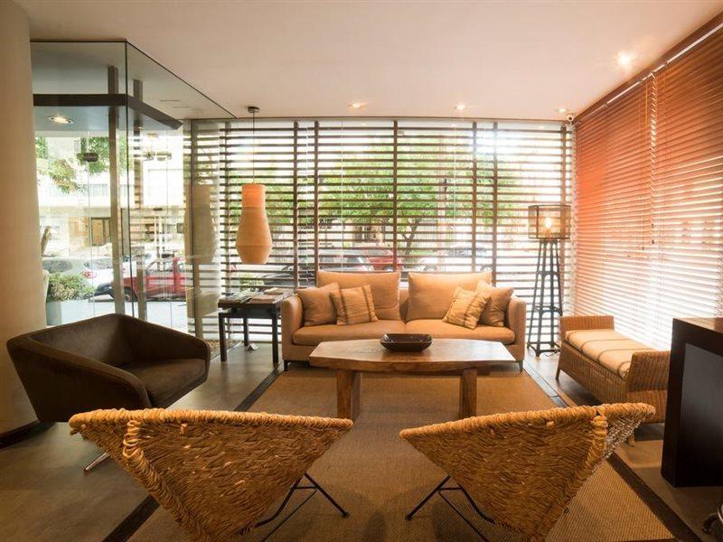 27 Suites Hotel Montevideo Esterno foto