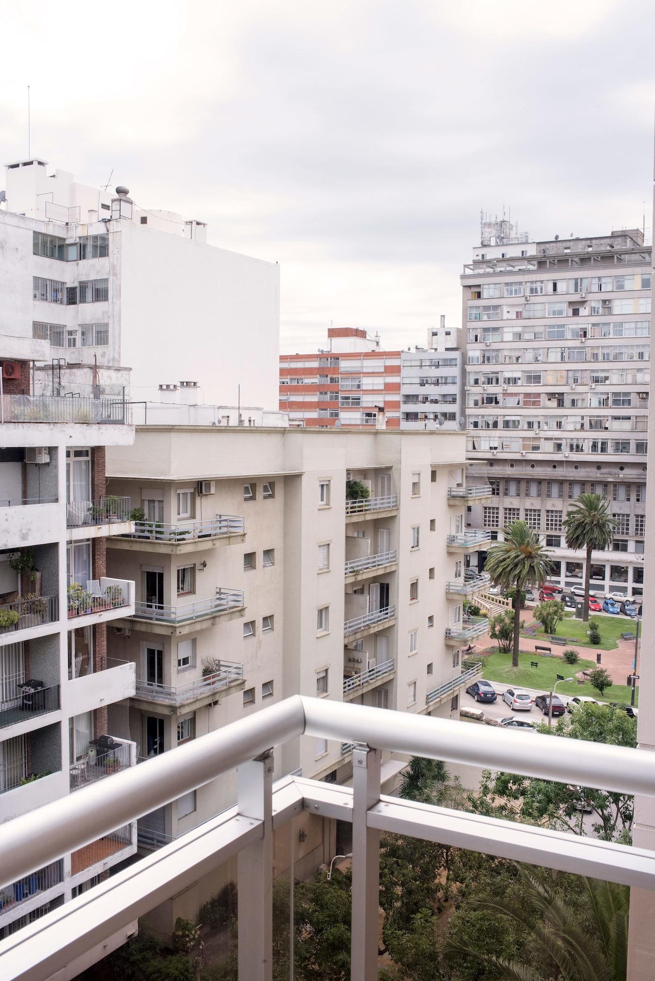 27 Suites Hotel Montevideo Esterno foto