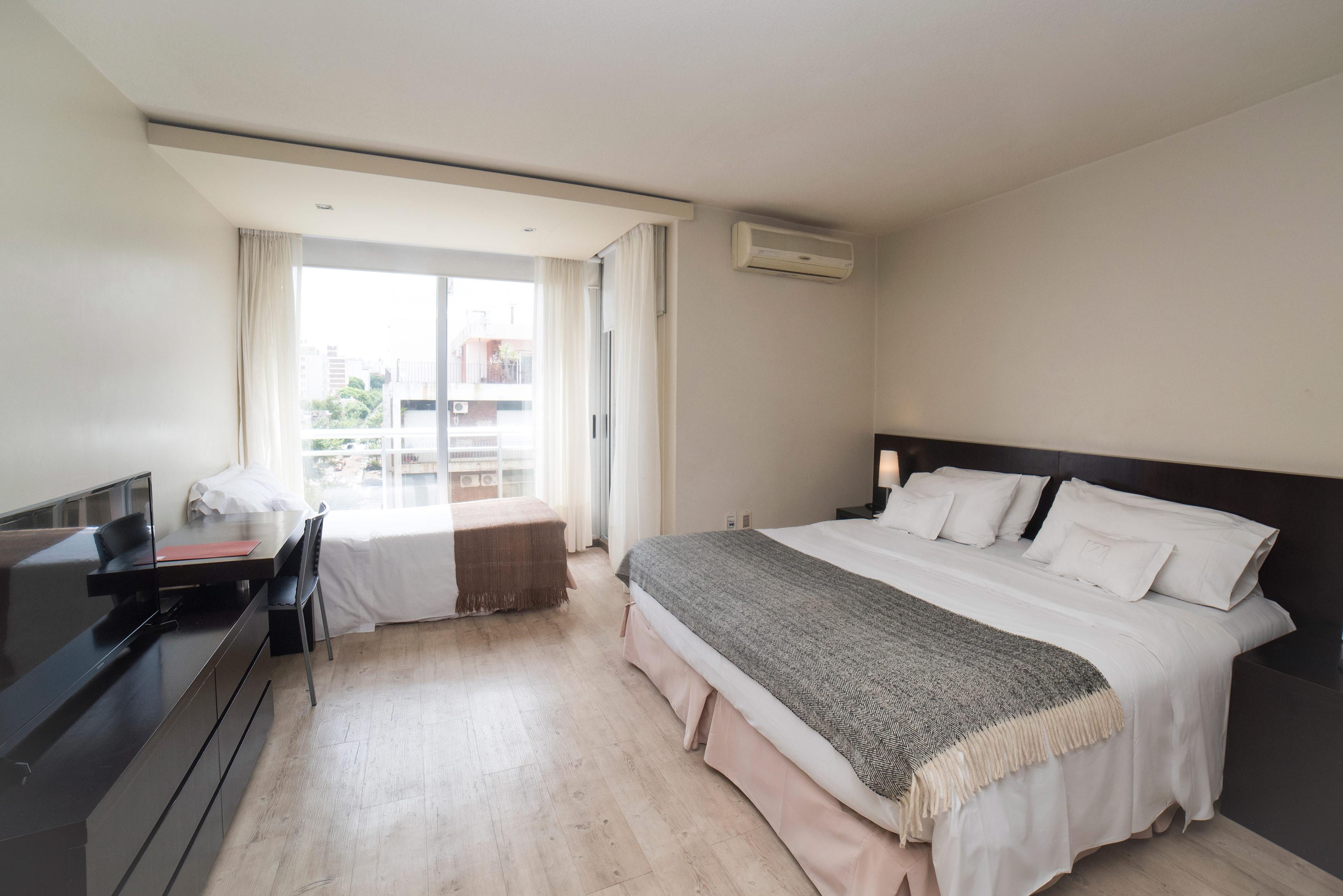 27 Suites Hotel Montevideo Esterno foto