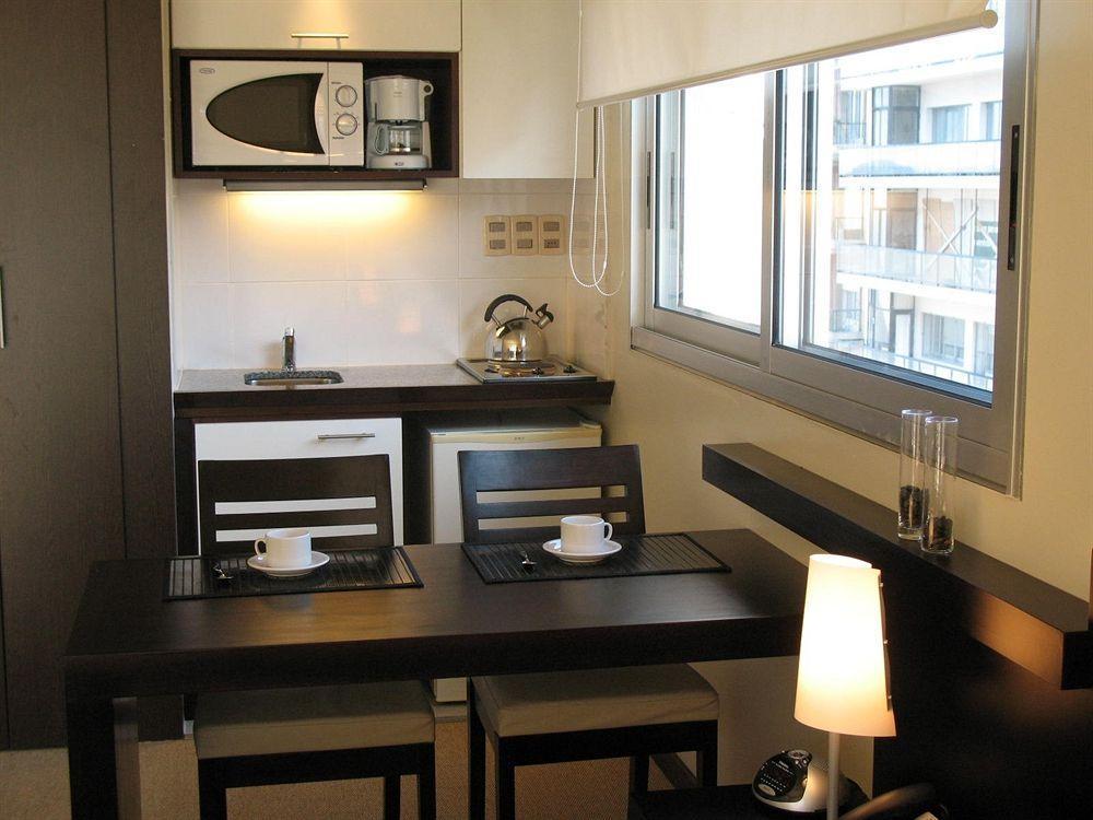27 Suites Hotel Montevideo Esterno foto