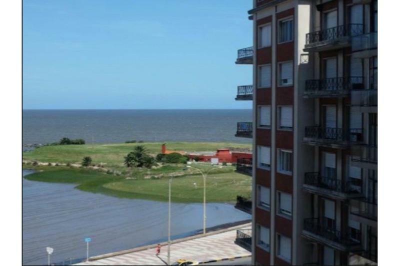 27 Suites Hotel Montevideo Esterno foto